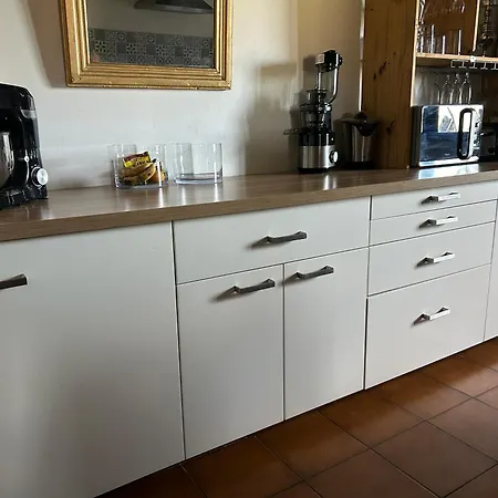 Διαμέρισμα De *